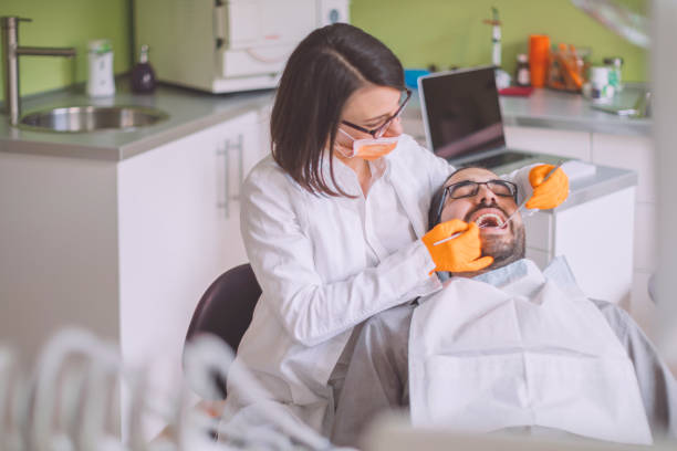 Best Broken or Cracked Tooth Emergency Dentist in Monmouth, IL