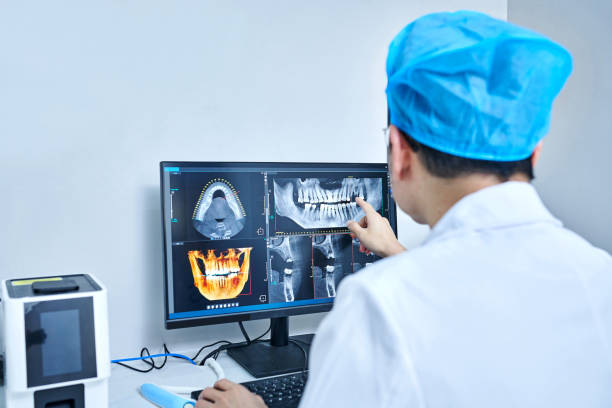 Best Mobile Emergency Dentist in Monmouth, IL